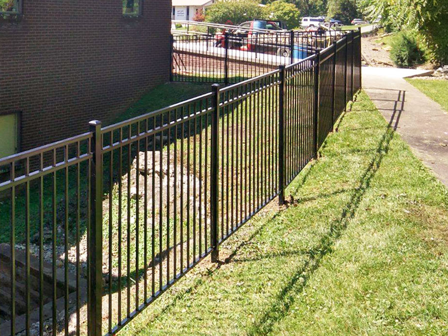 Metal Fence Contractor in West Virginia