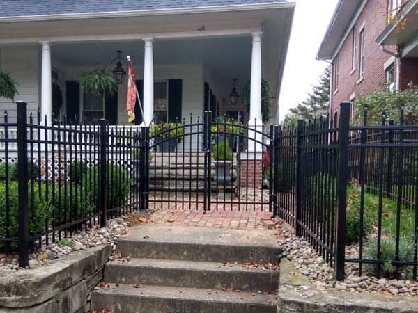 Fence with 3 Rail Staggering Pickets Aluminum Fence Installation Company in Morgantown West Virginia in West Virginia