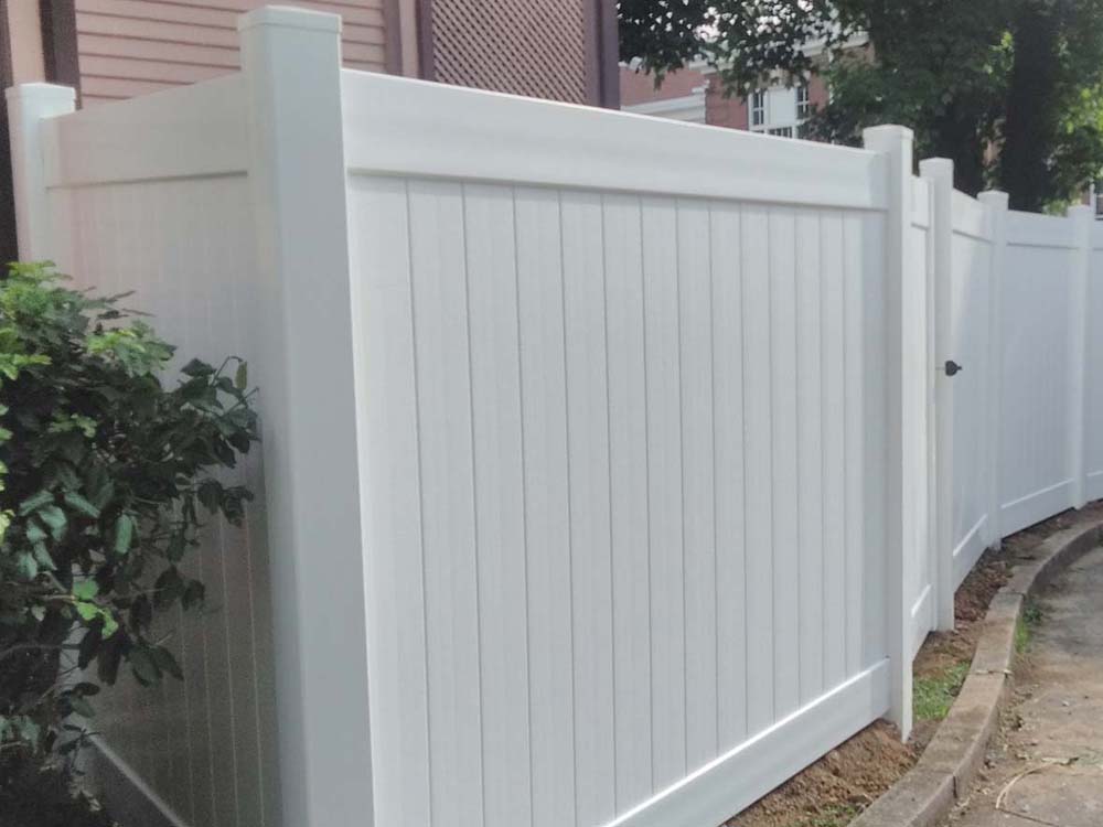 Fence with Full Privacy Vinyl Fence Residential Properties in Morgantown WV in West Virginia